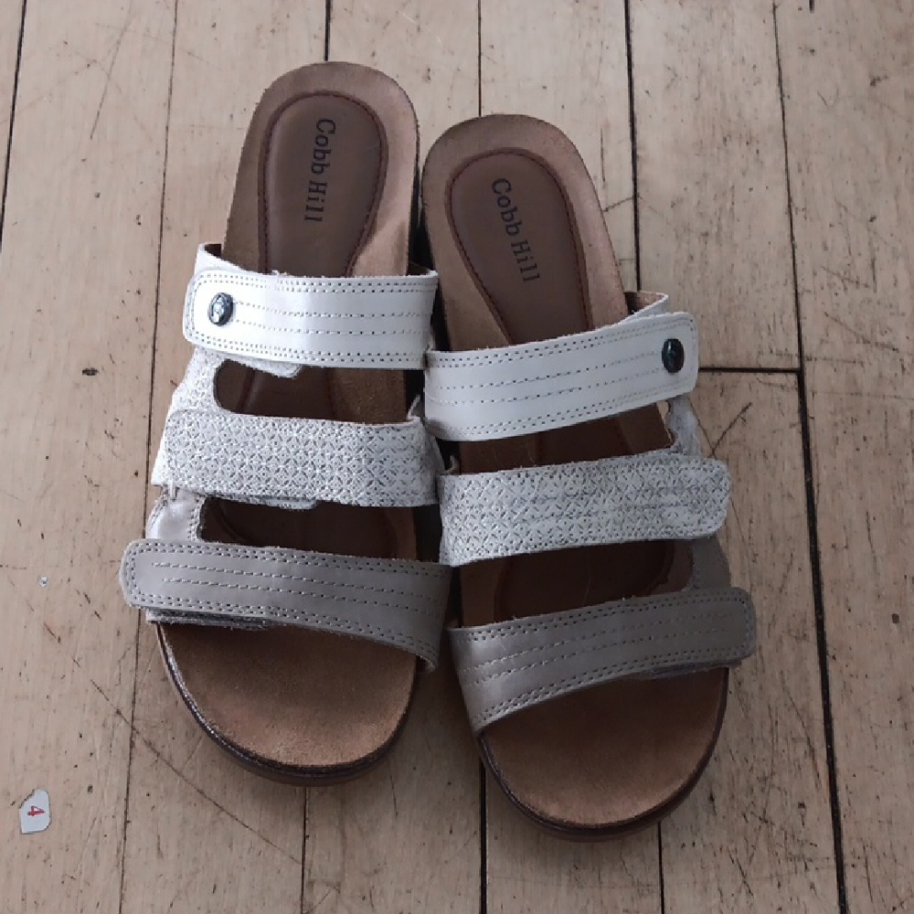 Cobb Hill by New Balance White and Tan Sandals Slip-On Comfort